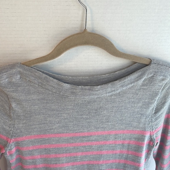 Jones & Co Extra Fine Merino Wool Long Sleeve stripped Sweater. Size small - Picture 2 of 9
